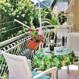  Apartment Luisa In Old Town Croatia